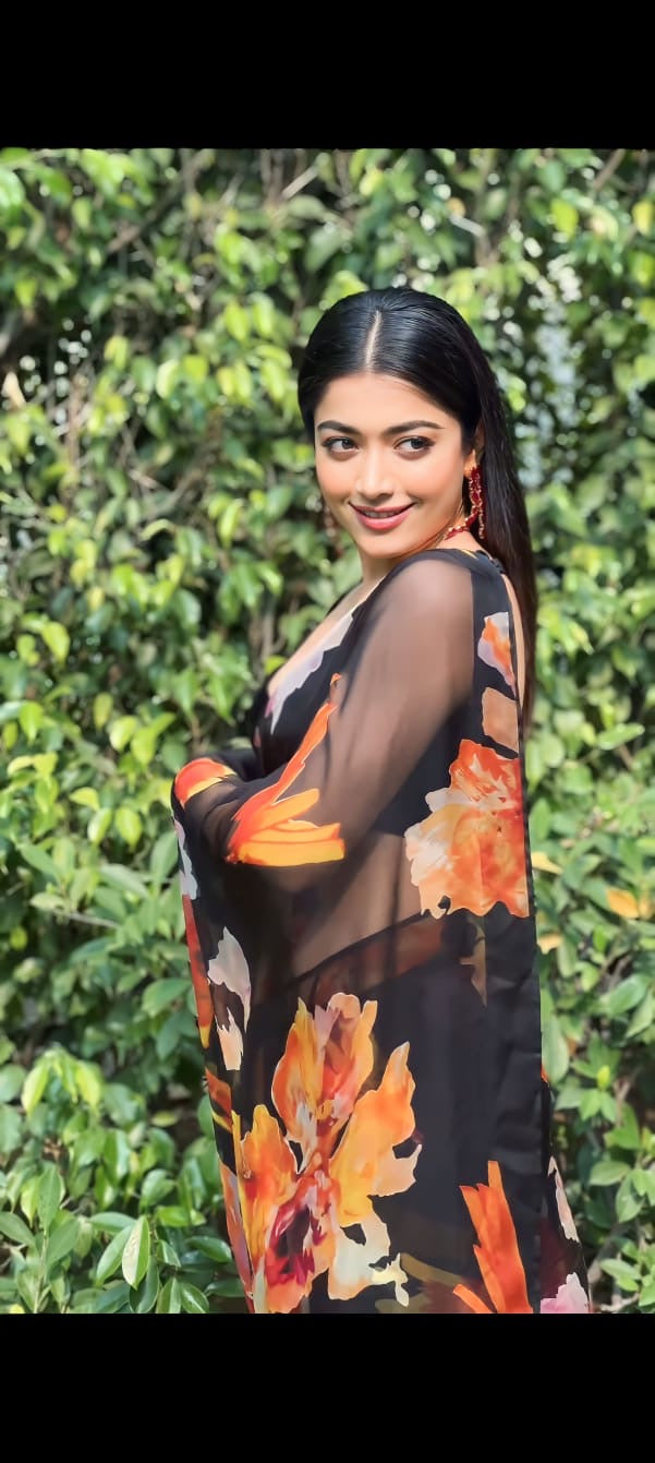 Black Floral Print Ready-to-Wear Organza Saree | Pre-Pleated Saree